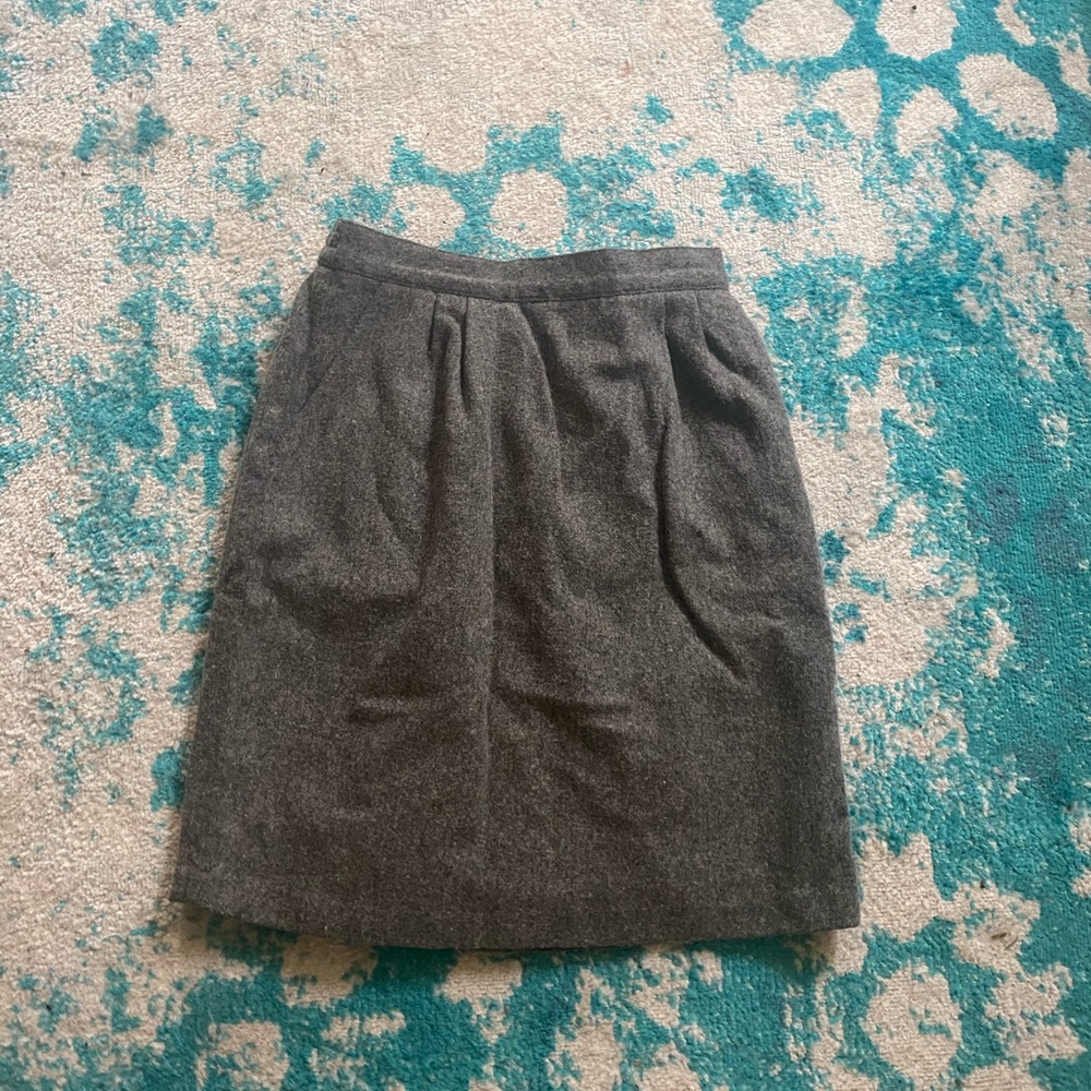 Wool skirt